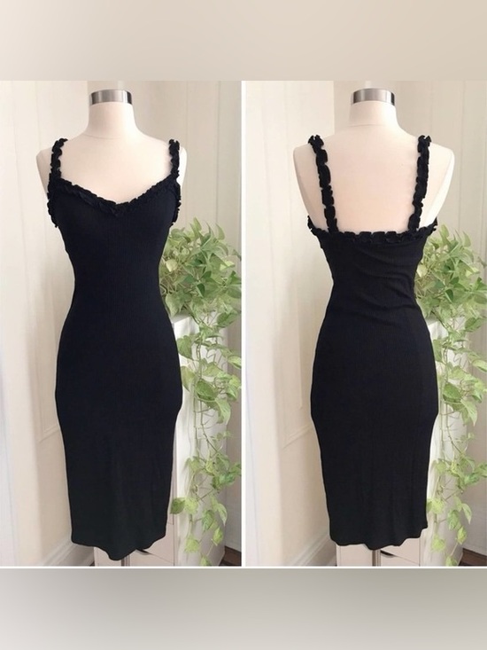 Wilfred Dresses & Skirts - Wilfred Free Aritzia Classic Black Ribbed Midi Dress with Ruffle Straps